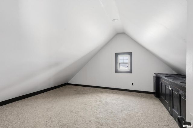 503 W PALACE, Geneseo, IL 61254