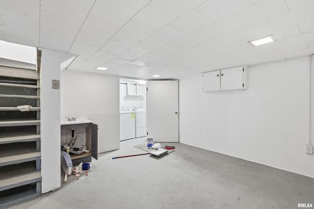 503 W PALACE, Geneseo, IL 61254