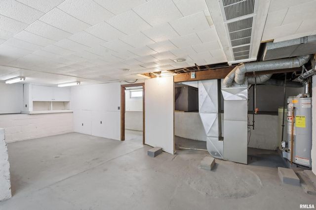 503 W PALACE, Geneseo, IL 61254