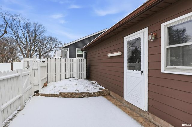 503 W PALACE, Geneseo, IL 61254