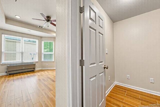 9927 Sandy Fld, San Antonio, TX 78245