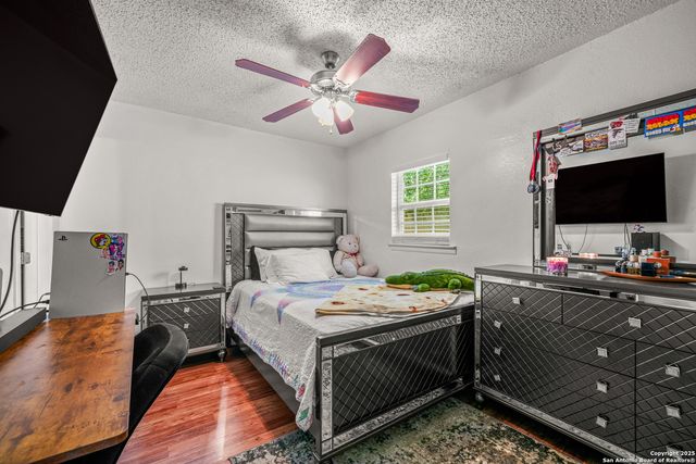 9927 Sandy Fld, San Antonio, TX 78245