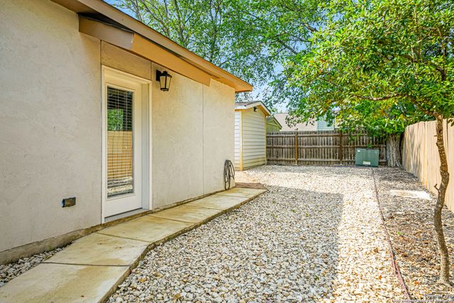 9927 Sandy Fld, San Antonio, TX 78245