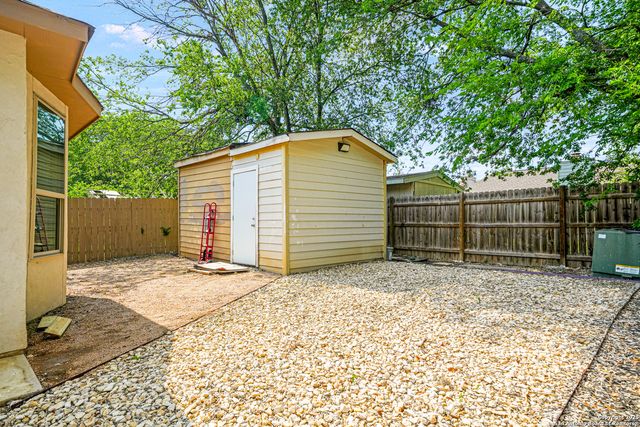 9927 Sandy Fld, San Antonio, TX 78245