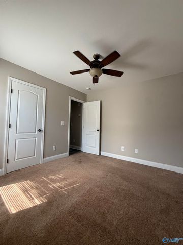 103 Summerset Lane, Huntsville, AL 35811
