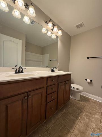 103 Summerset Lane, Huntsville, AL 35811