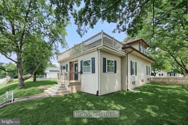 2613 BROAD ST, York, PA 17408
