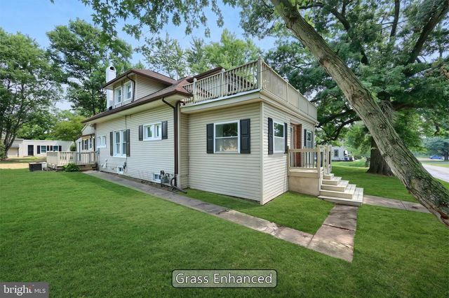 2613 BROAD ST, York, PA 17408