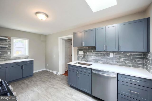 2613 BROAD ST, York, PA 17408