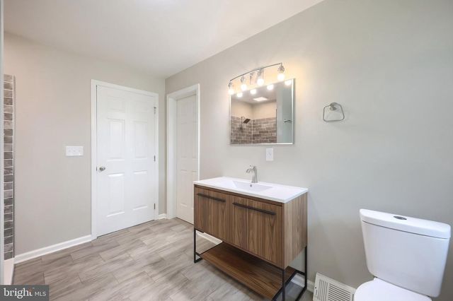 2613 BROAD ST, York, PA 17408