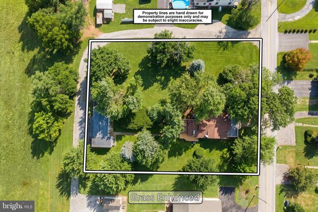 2613 BROAD ST, York, PA 17408