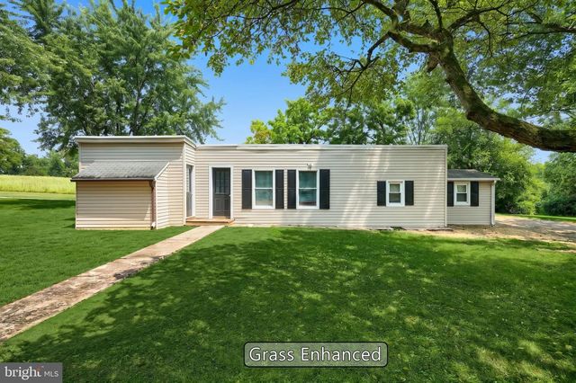 2613 BROAD ST, York, PA 17408