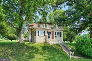 2613 BROAD ST, York, PA 17408
