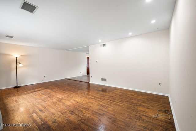 574 Henry Street, Jackson, NJ 08527