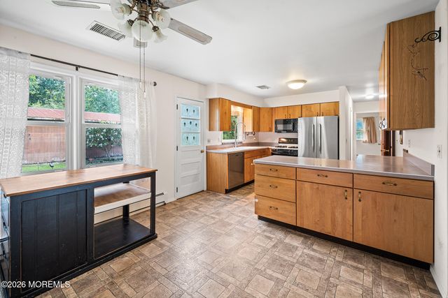 574 Henry Street, Jackson, NJ 08527