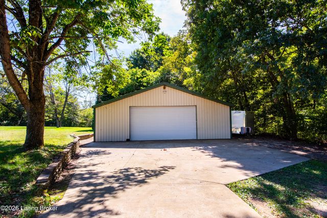 4703 Grand Dell Dr, Crestwood, KY 40014