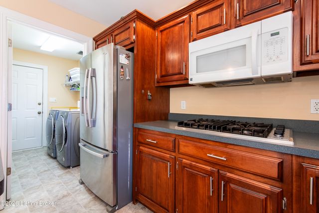4703 Grand Dell Dr, Crestwood, KY 40014