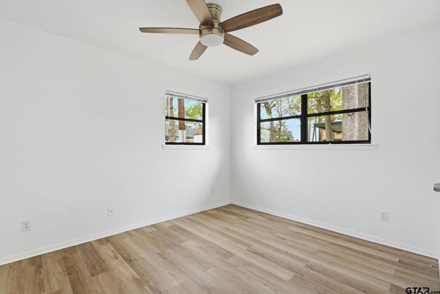 7296 E Panorama Dr, Frankston, TX 75763