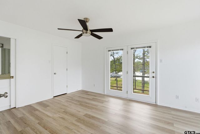 7296 E Panorama Dr, Frankston, TX 75763