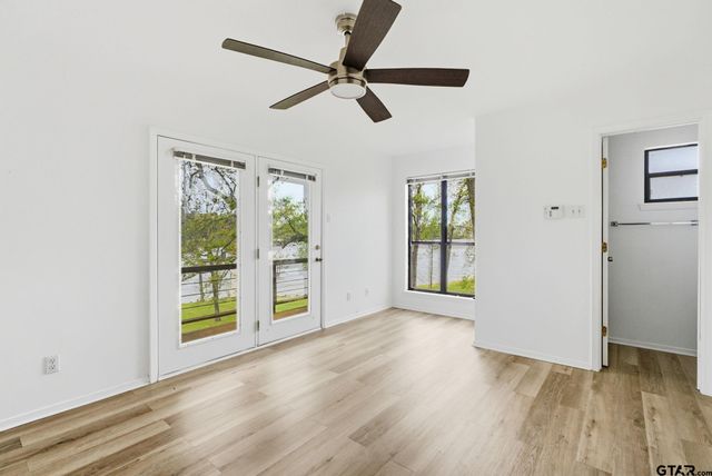 7296 E Panorama Dr, Frankston, TX 75763