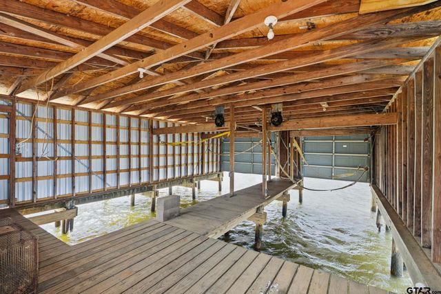 7296 E Panorama Dr, Frankston, TX 75763