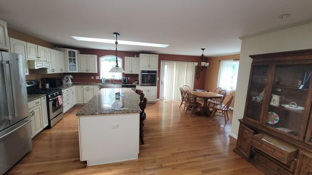 45750 Hull Road, Belleville, MI 48111