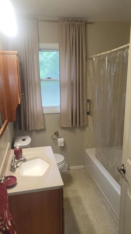 45750 Hull Road, Belleville, MI 48111