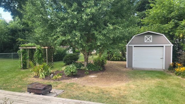 45750 Hull Road, Belleville, MI 48111