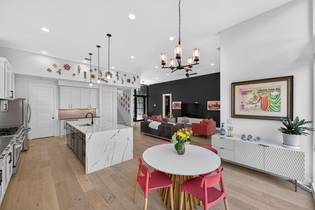 4804 Gladeview, Austin, TX 78745