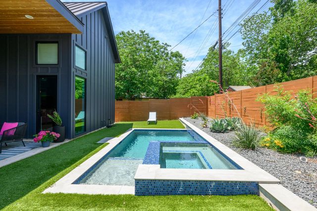 4804 Gladeview, Austin, TX 78745
