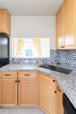 1494 Springside Dr 1494, Weston, FL 33326