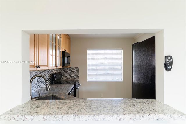 1494 Springside Dr 1494, Weston, FL 33326