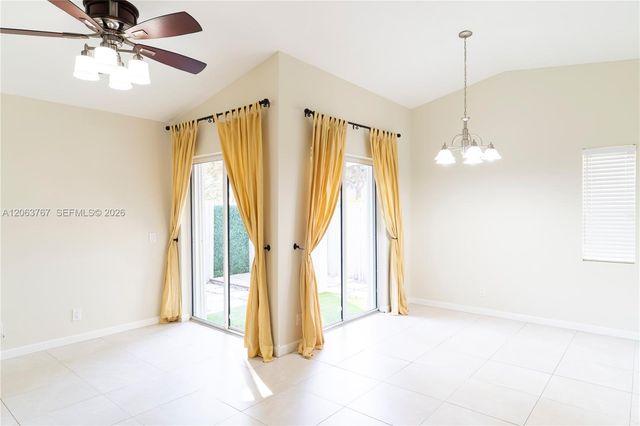 1494 Springside Dr 1494, Weston, FL 33326