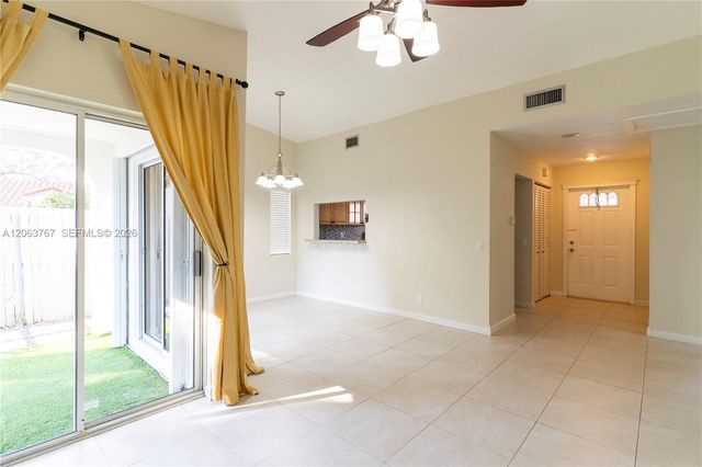 1494 Springside Dr 1494, Weston, FL 33326