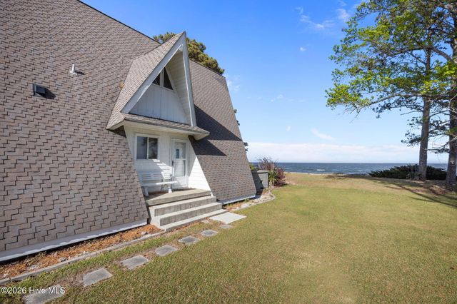 357 Wiggins Point Road, Oriental, NC 28571