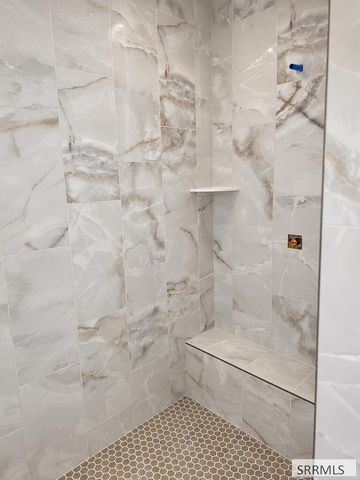 2821 Granite Falls, Ammon, ID 83406