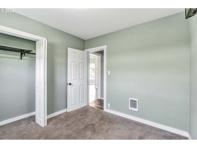 1629 7TH Ave, Longview, WA 98632