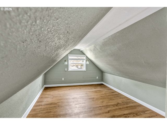 1629 7TH Ave, Longview, WA 98632