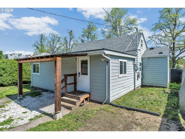1629 7TH Ave, Longview, WA 98632