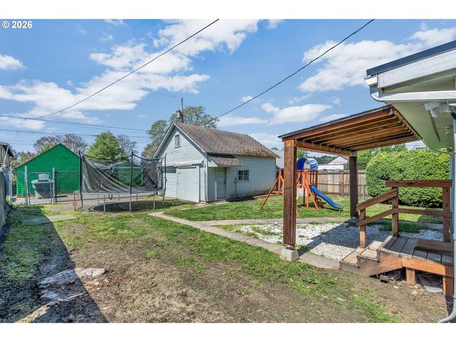 1629 7TH Ave, Longview, WA 98632