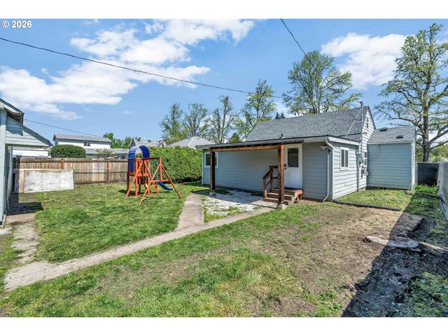 1629 7TH Ave, Longview, WA 98632