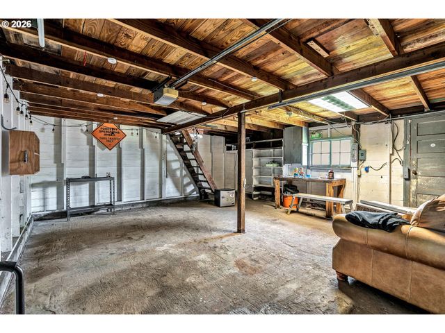 1629 7TH Ave, Longview, WA 98632