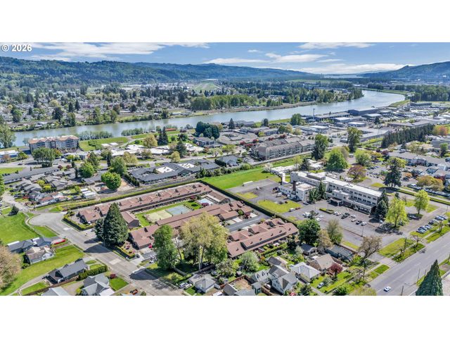 1629 7TH Ave, Longview, WA 98632