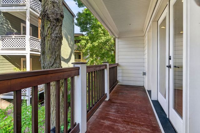 30 Chestnut Sq 30, Boston, MA 02130