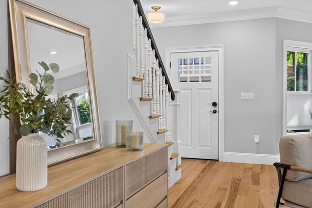 30 Chestnut Sq 30, Boston, MA 02130