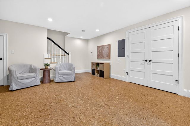 30 Chestnut Sq 30, Boston, MA 02130