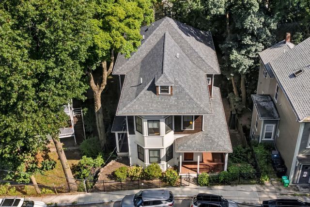 30 Chestnut Sq 30, Boston, MA 02130