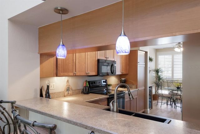 1912 HARBOURSIDE DRIVE 602, Longboat Key, FL 34228