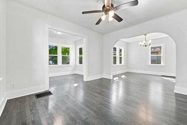 2211 Minnehaha Avenue E, Saint Paul, MN 55119