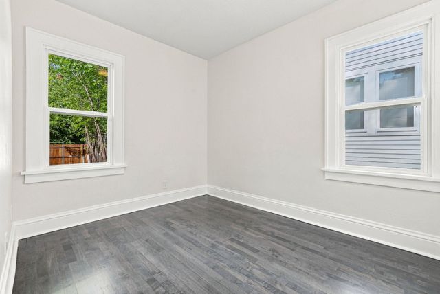 2211 Minnehaha Avenue E, Saint Paul, MN 55119